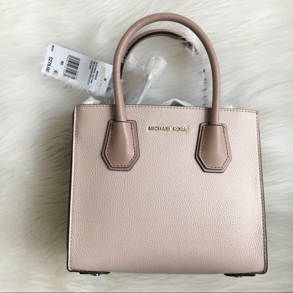 $278 Retail 💖New! Michael Kors bag